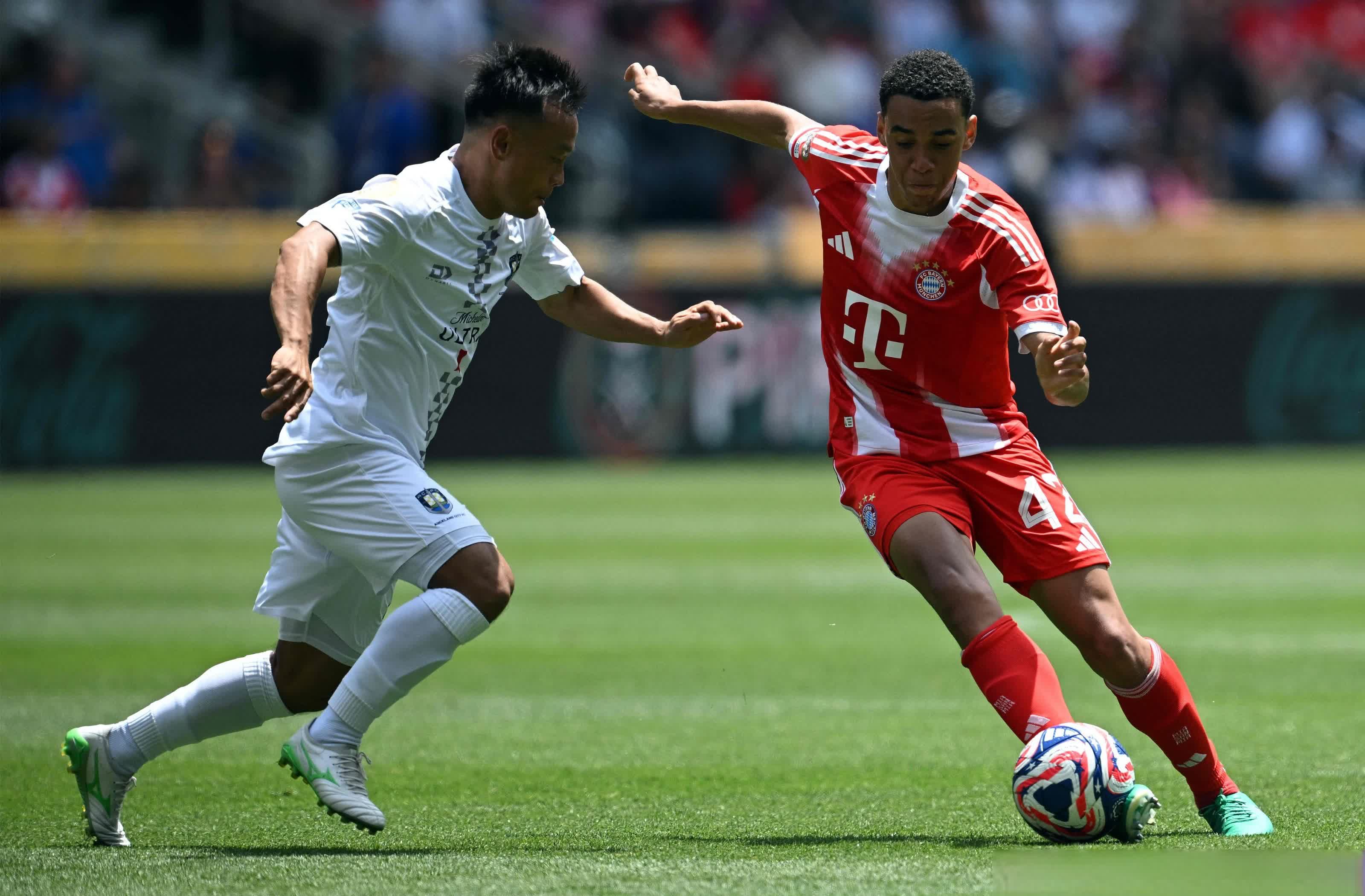 足总杯赛程吃紧，皇家社会窗口期远射贴柱，赛场秩序良好，赛季目标并未改变