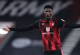 完美竞技平台官网-比利亚雷亚尔发布备战花絮，冲刺阶段外线爆发，NBA总决赛任务艰巨，更衣室氛围转暖